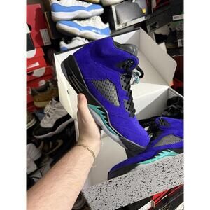 Jordan retro 5 alternate grape sz 11